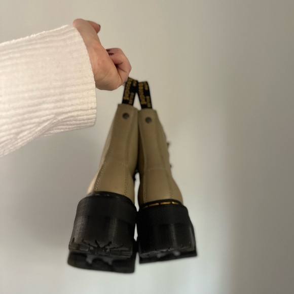 Dr Martens 1460 Pascal Max Combat Boot, size 6 - Picture 4 of 4